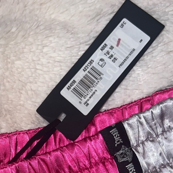 Versace UFC boxing shorts. Shiny metallic pink with black and white Medusa gym - Picture 5 of 5